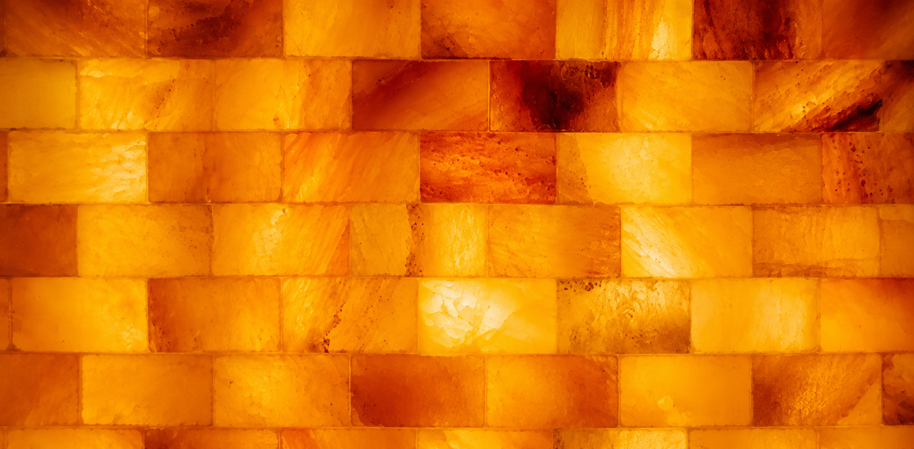 Beleuchtete Salzwand – Cybersecurity als Firewall und Salz in der Suppe der Entwickler